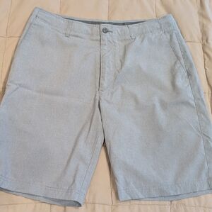 Nicklaus Men's Light Gray Shorts